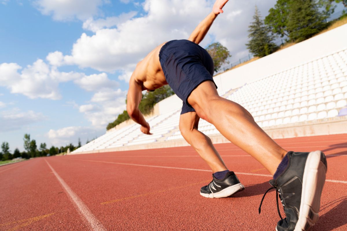 HOW TO TRAIN LIKE AN ATHLETE