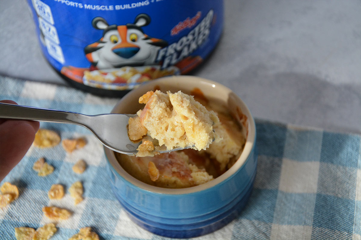 Kellogg's<sup class="registrar">®</sup> Frosted Flakes Mug Cake